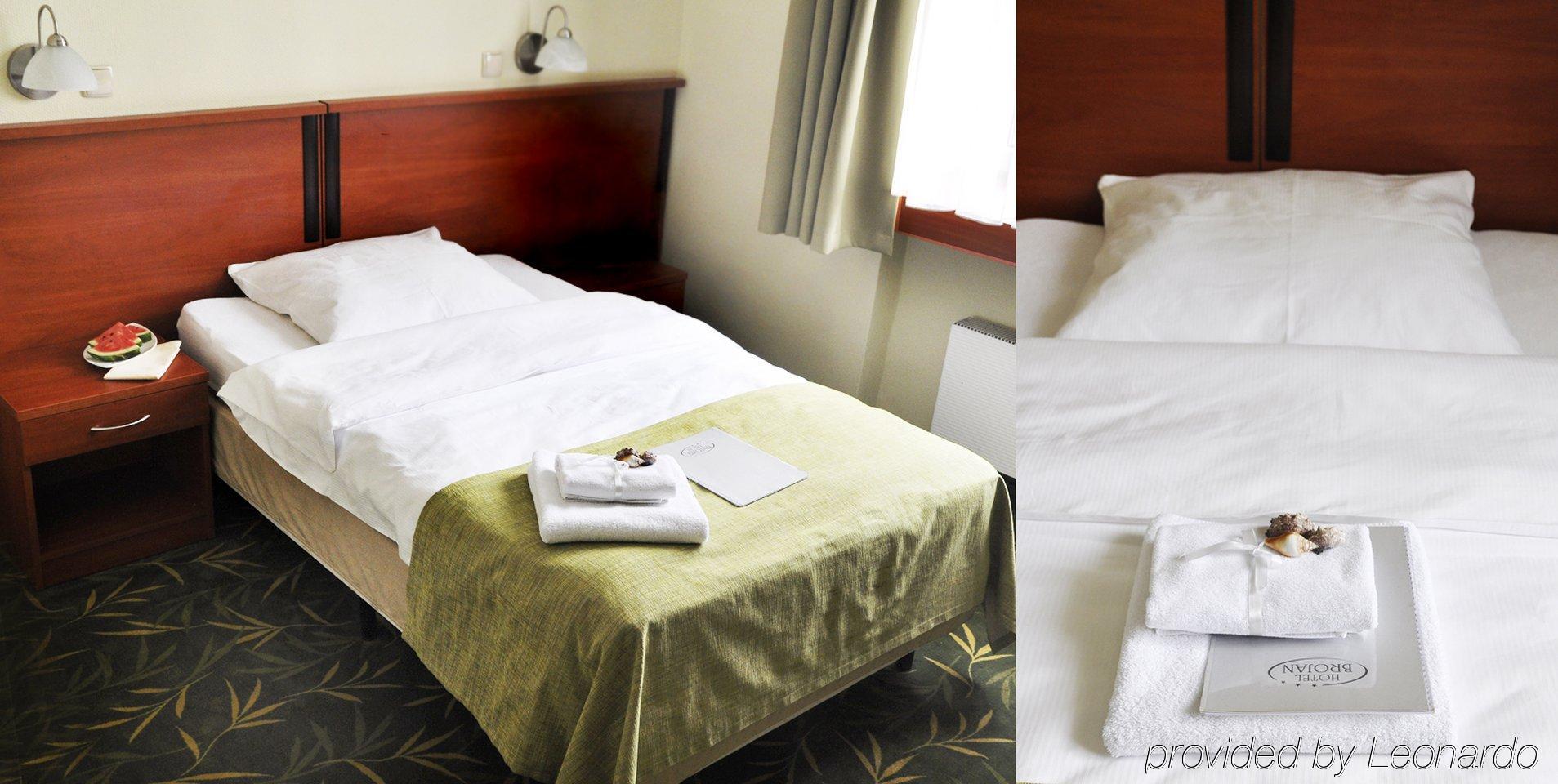 Hotel Brojan Jaworzno Zimmer foto
